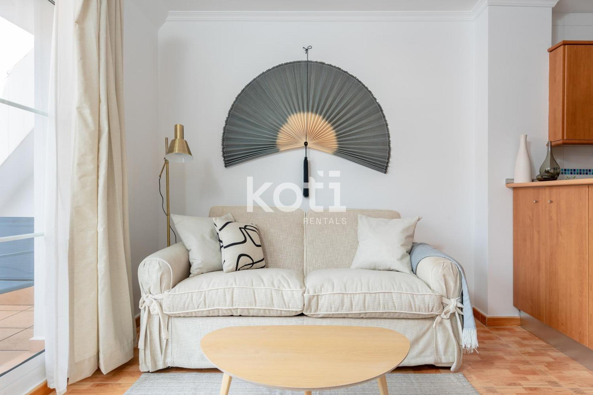 Koti Rentals - Sandy Beach Apartment ฟูเอนฮิโรลา ภายนอก รูปภาพ