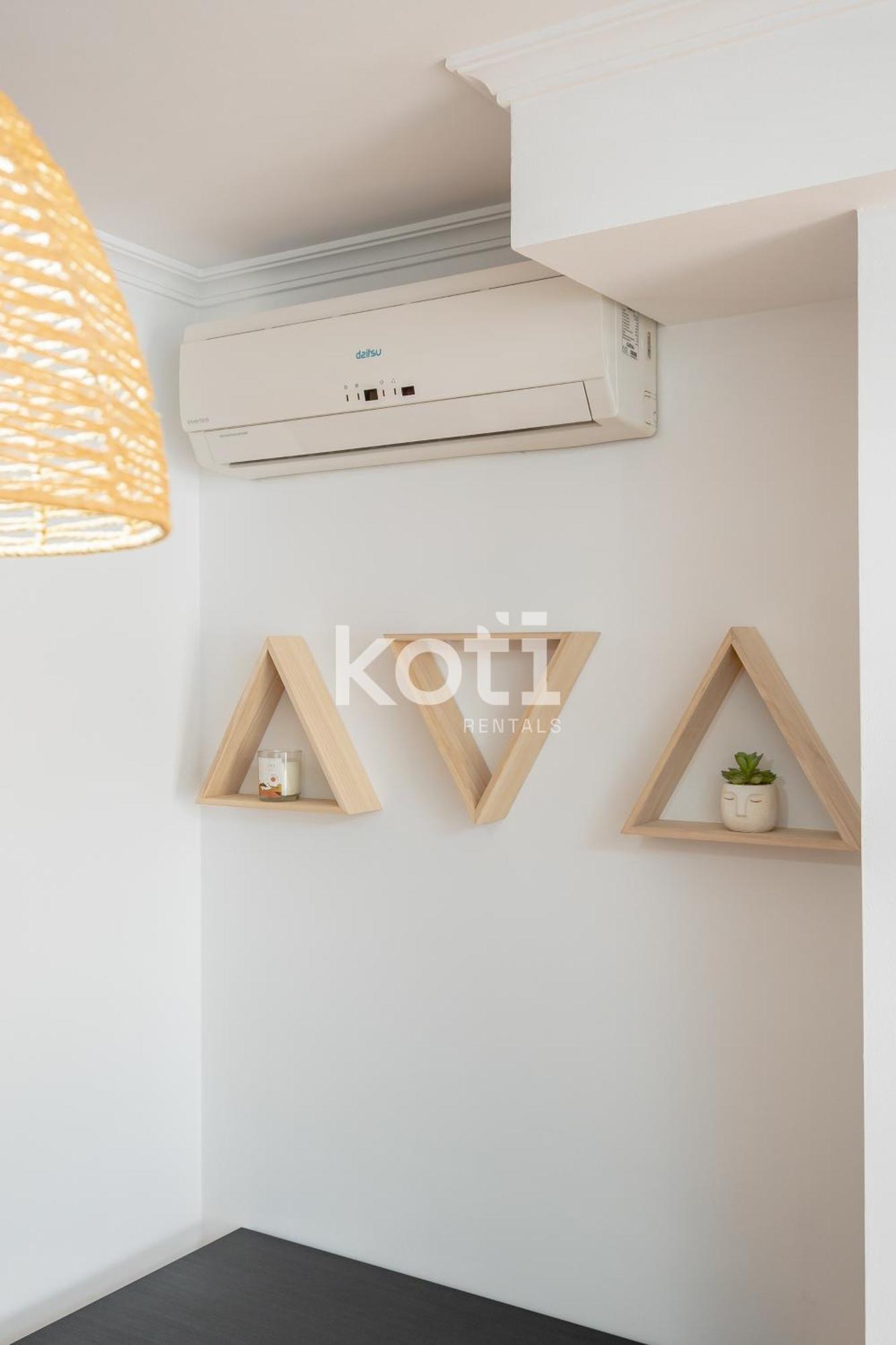 Koti Rentals - Sandy Beach Apartment ฟูเอนฮิโรลา ภายนอก รูปภาพ